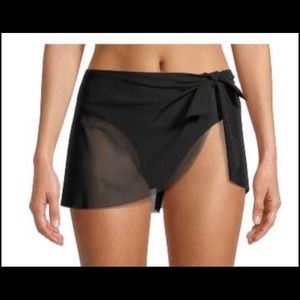 NEW never worn Women's Mesh Swimsuit Skirt large
